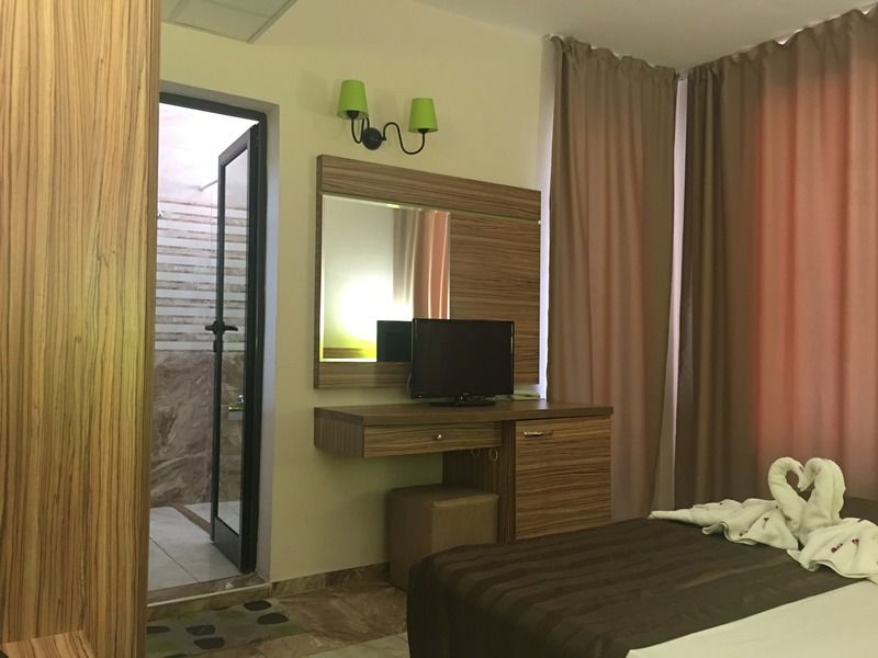 Tm Deluxe Hotel Slantchev Briag Extérieur photo